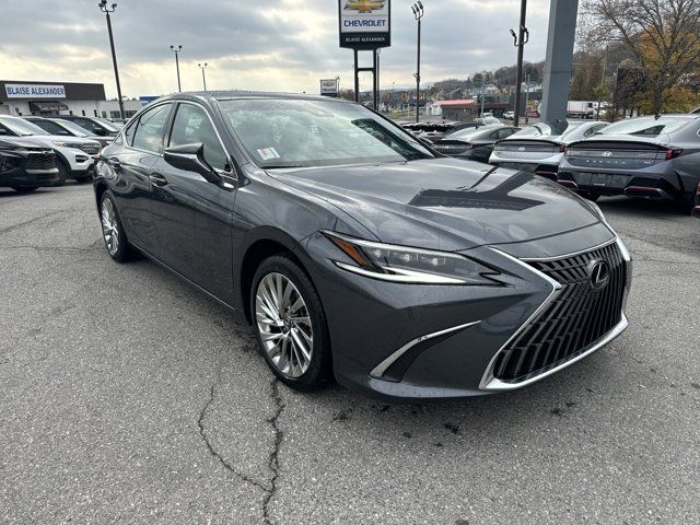 2022 Lexus ES 350 Ultra Luxury