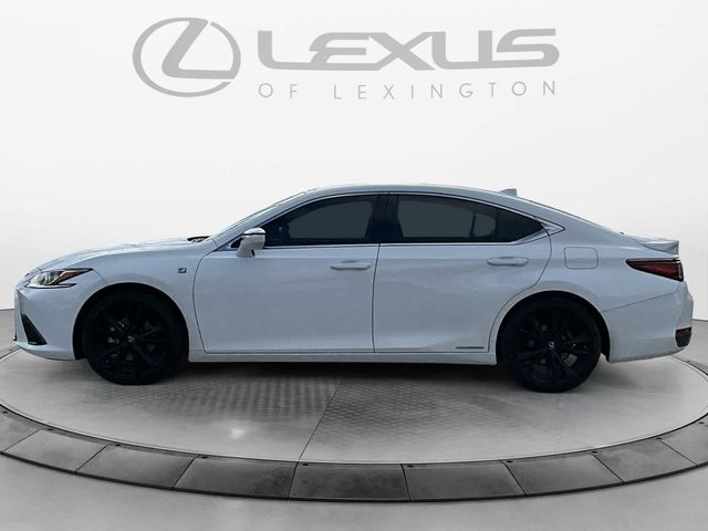 2022 Lexus ES 300h F Sport