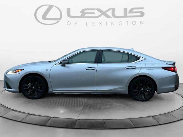 2022 Lexus ES 300h F Sport