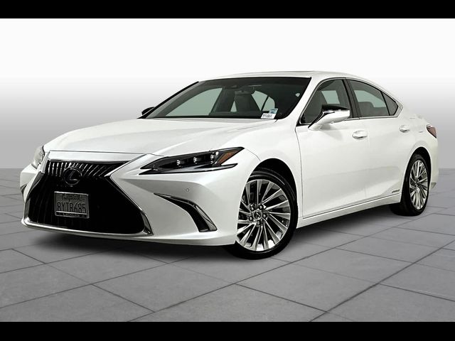 2022 Lexus ES 300h Luxury