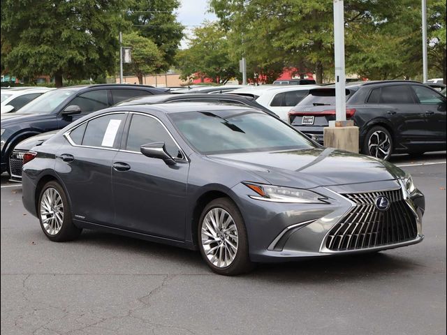 2022 Lexus ES 300h Ultra Luxury