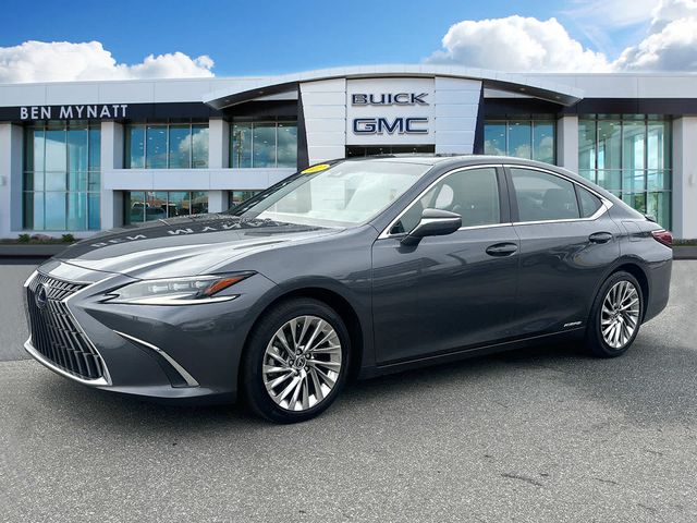 2022 Lexus ES 300h Ultra Luxury