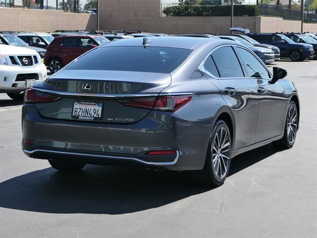 2022 Lexus ES 250