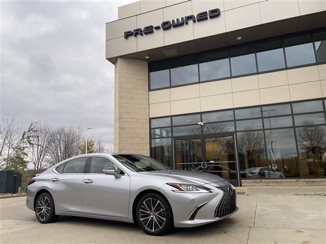 2022 Lexus ES 250