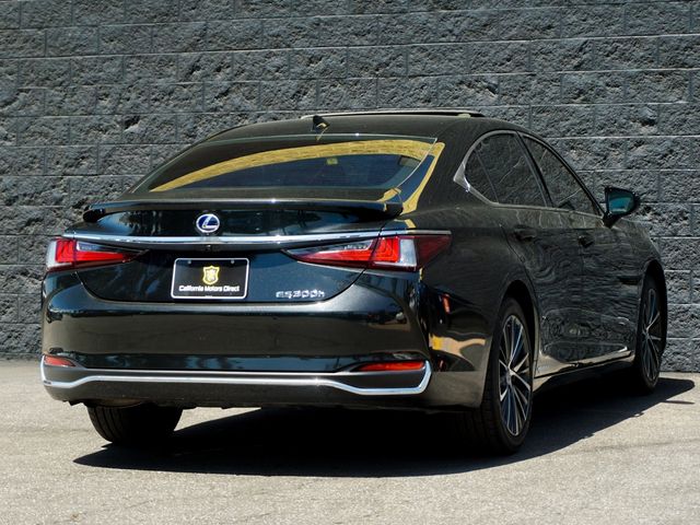 2022 Lexus ES 300h