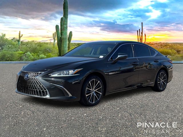 2022 Lexus ES 300h