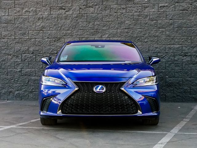 2022 Lexus ES 300h F Sport