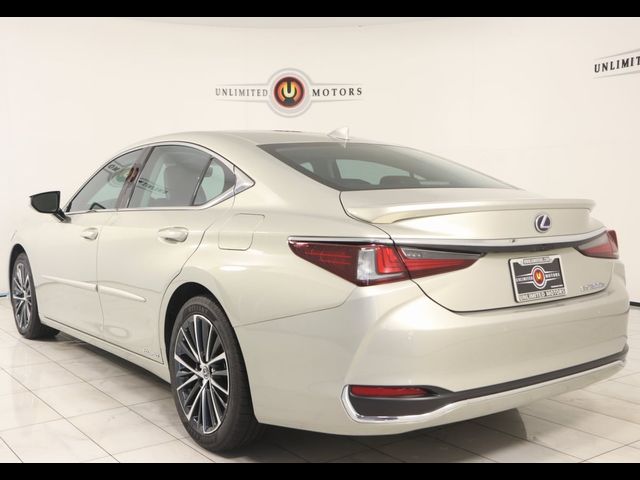 2022 Lexus ES 300h