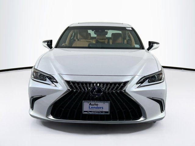 2022 Lexus ES 300h