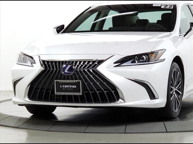 2022 Lexus ES 300h