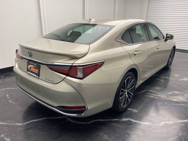 2022 Lexus ES 300h