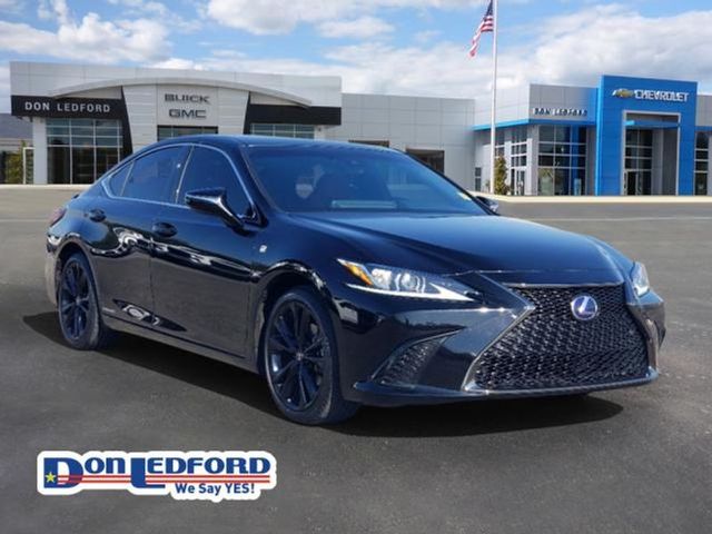 2022 Lexus ES 300h F Sport