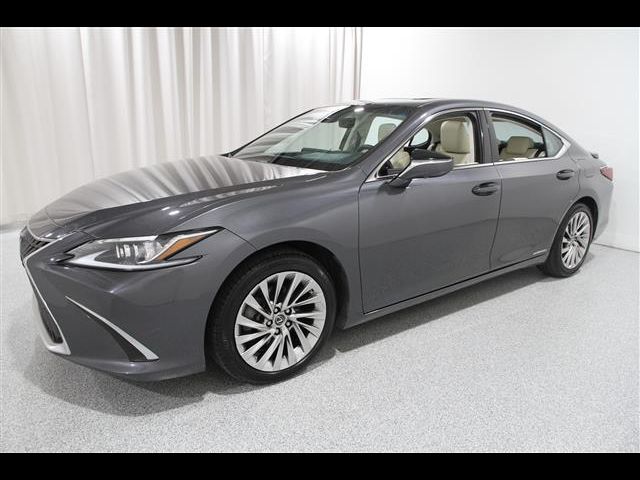 2022 Lexus ES 300h Luxury