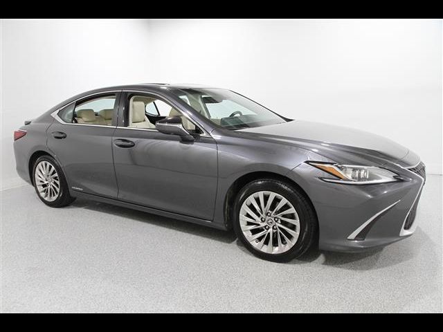 2022 Lexus ES 300h Luxury