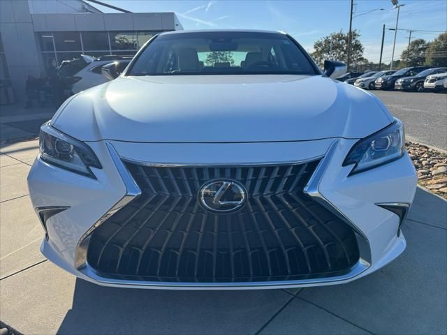 2022 Lexus ES 350