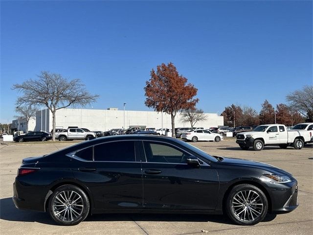 2022 Lexus ES 350