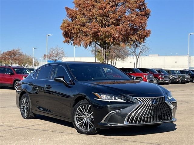 2022 Lexus ES 350