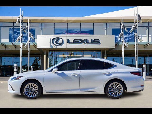 2022 Lexus ES 350 Ultra Luxury