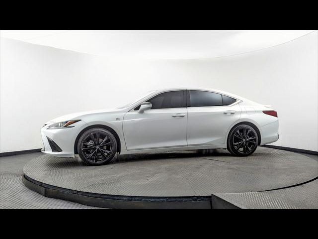 2022 Lexus ES 300h F Sport