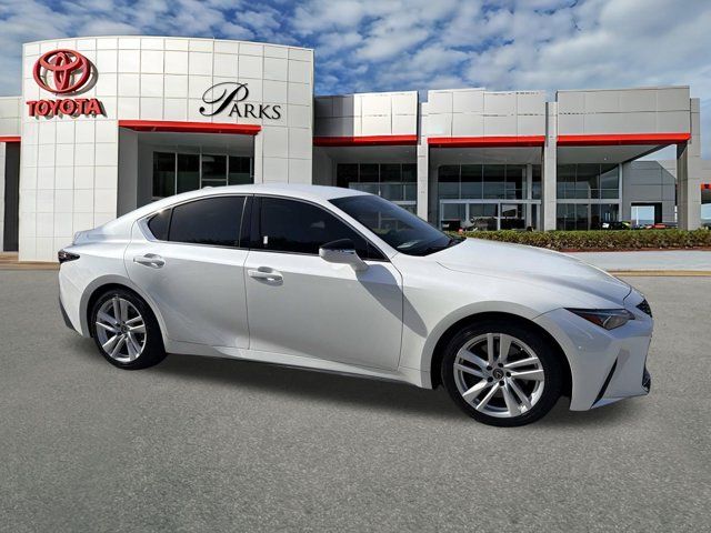 2022 Lexus IS 300