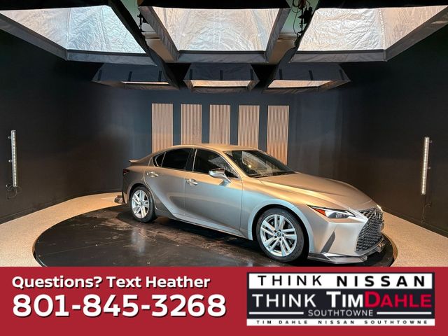 2022 Lexus IS 300