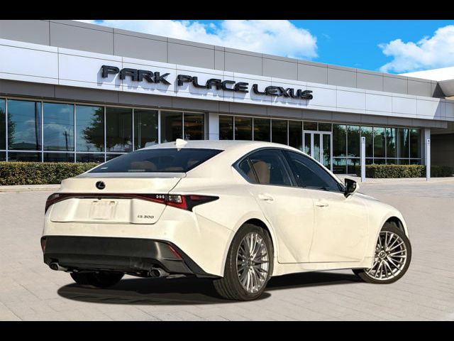 2022 Lexus IS 300