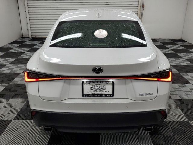 2022 Lexus IS 300