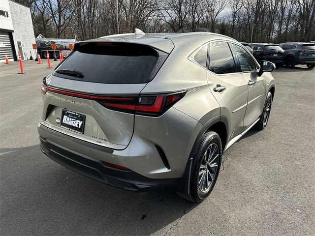 2022 Lexus NX 350h Premium