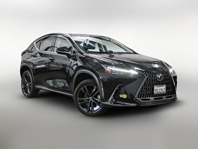 2022 Lexus NX 450h+ Luxury