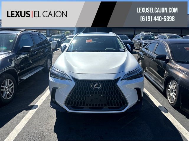 2022 Lexus NX 450h+ Luxury