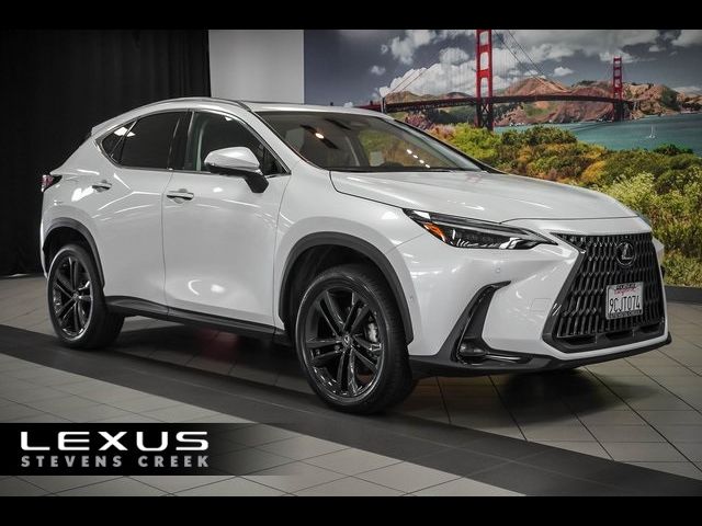 2022 Lexus NX 450h+ Luxury