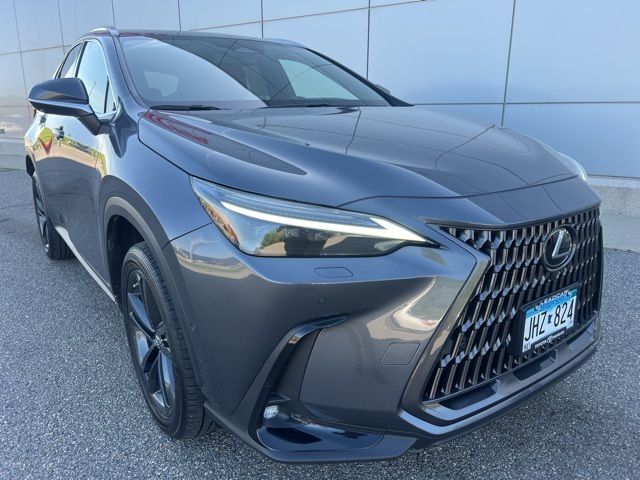 2022 Lexus NX 450h+ Luxury