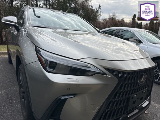 2022 Lexus NX 450h+ Luxury