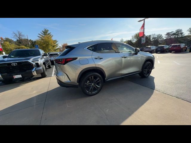 2022 Lexus NX 450h+ Luxury