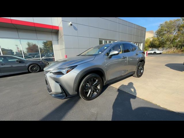 2022 Lexus NX 450h+ Luxury