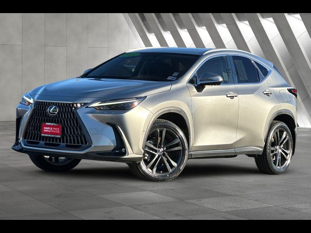 2022 Lexus NX 450h+ Luxury