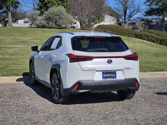 2022 Lexus UX 200