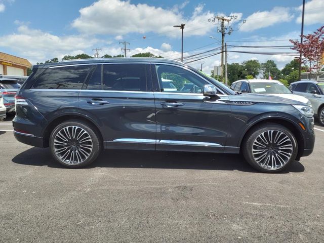 2022 Lincoln Aviator Black Label