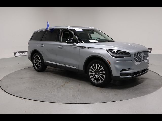 2022 Lincoln Aviator Standard