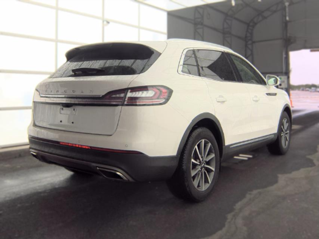 2022 Lincoln Nautilus Standard