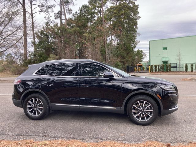 2022 Lincoln Nautilus Standard