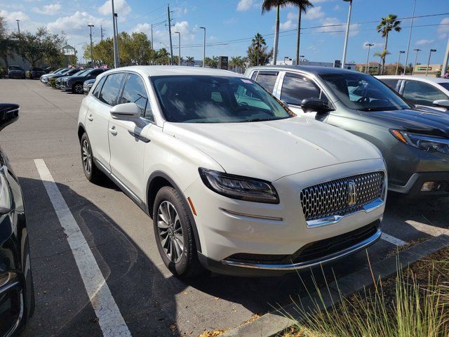 2022 Lincoln Nautilus Standard