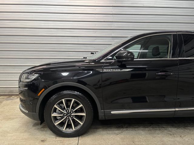 2022 Lincoln Nautilus Standard