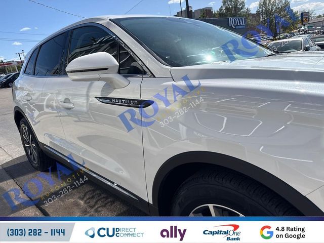 2022 Lincoln Nautilus Standard
