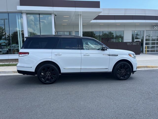 2022 Lincoln Navigator Black Label