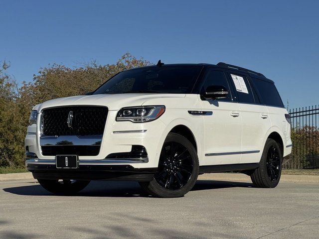 2022 Lincoln Navigator Black Label