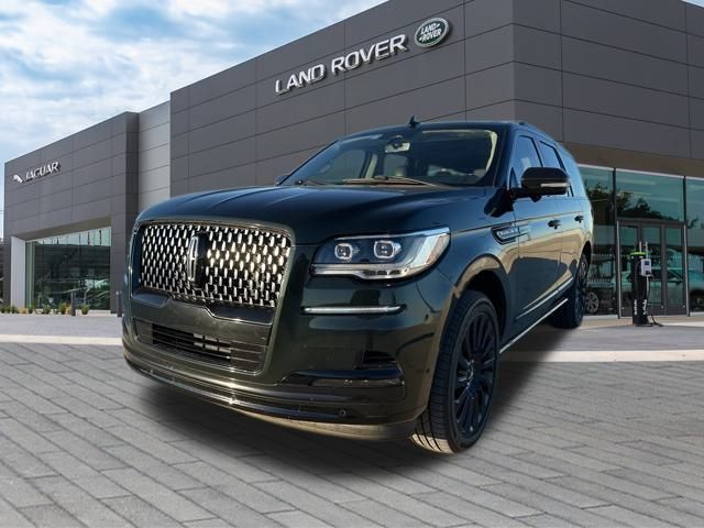 2022 Lincoln Navigator Black Label