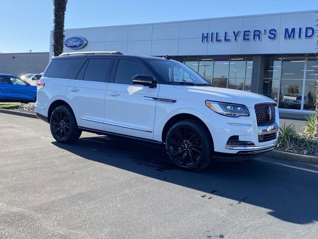 2022 Lincoln Navigator Black Label