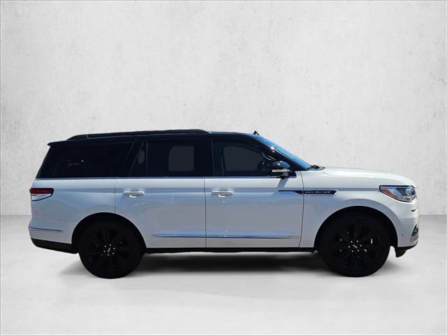 2022 Lincoln Navigator Black Label