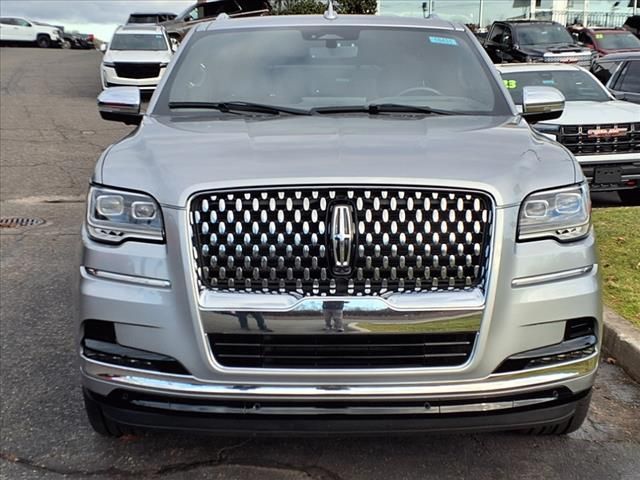 2022 Lincoln Navigator Black Label